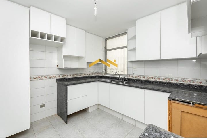 Apartamento à venda com 3 quartos, 190m² - Foto 10