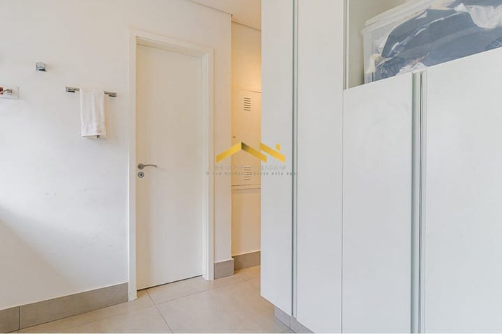 Apartamento à venda com 3 quartos, 195m² - Foto 11