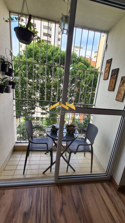 Apartamento à venda com 3 quartos, 111m² - Foto 23