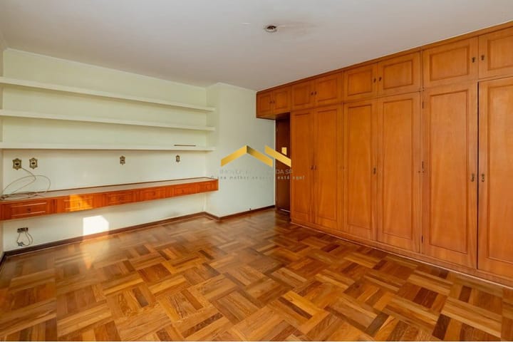 Casa à venda com 3 quartos, 388m² - Foto 3