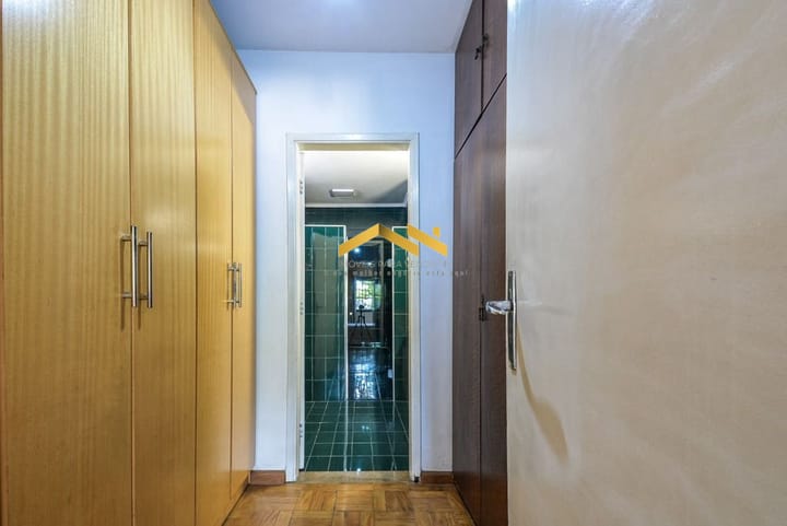 Casa à venda com 4 quartos, 242m² - Foto 15