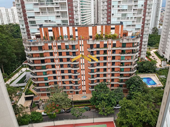 Apartamento à venda com 4 quartos, 238m² - Foto 14