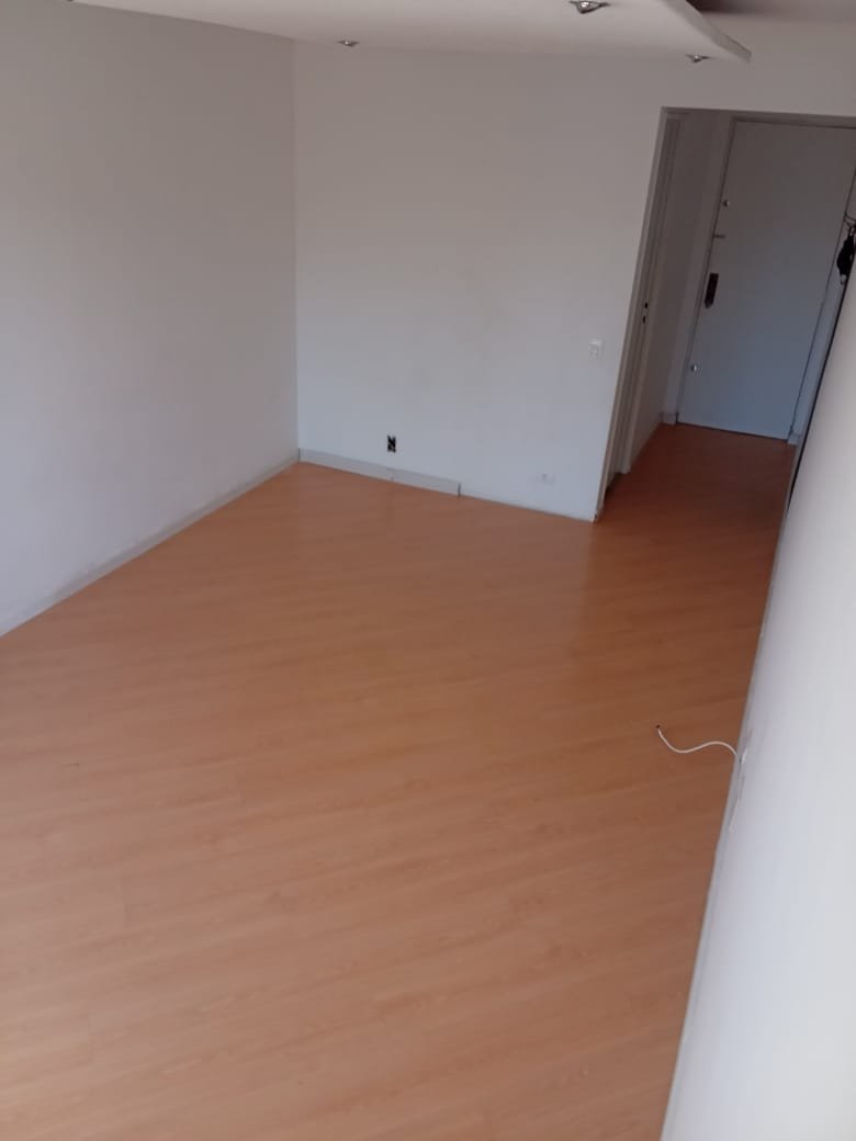 Apartamento à venda com 2 quartos, 68m² - Foto 2