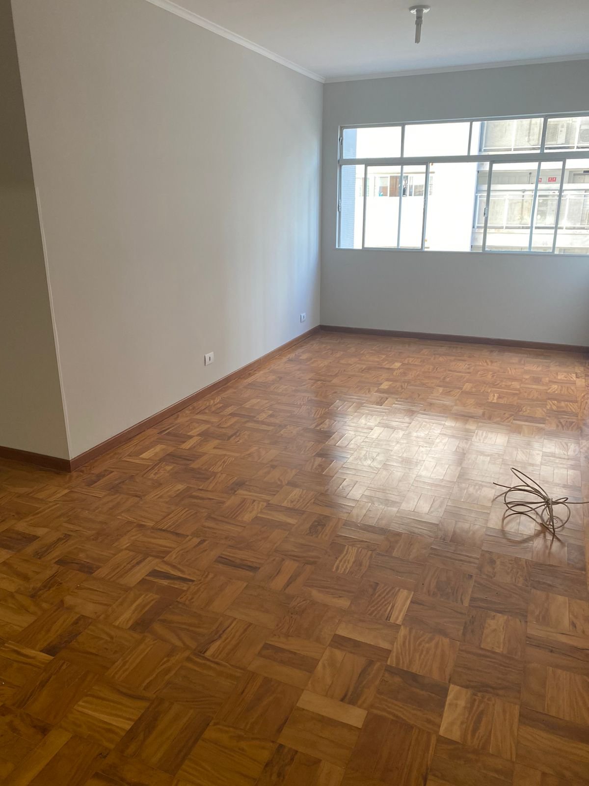 Apartamento à venda com 3 quartos, 94m² - Foto 2