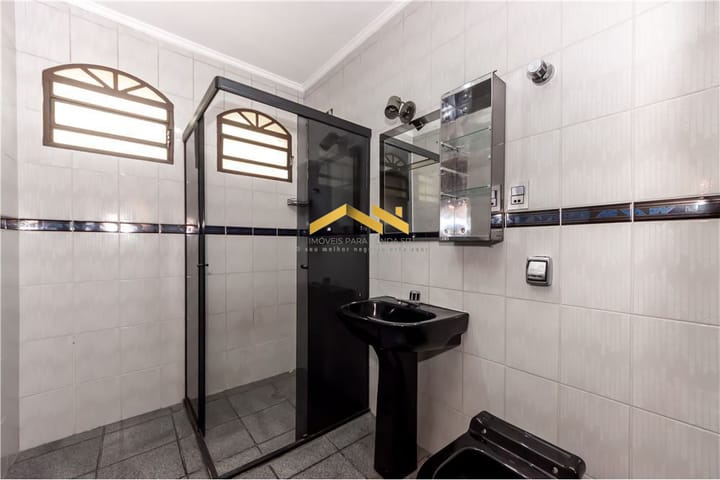 Casa à venda com 3 quartos, 130m² - Foto 17