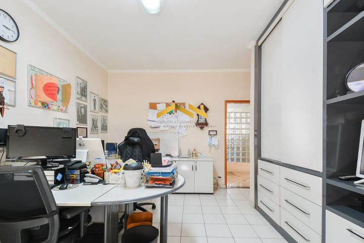 Apartamento à venda com 3 quartos, 230m² - Foto 4