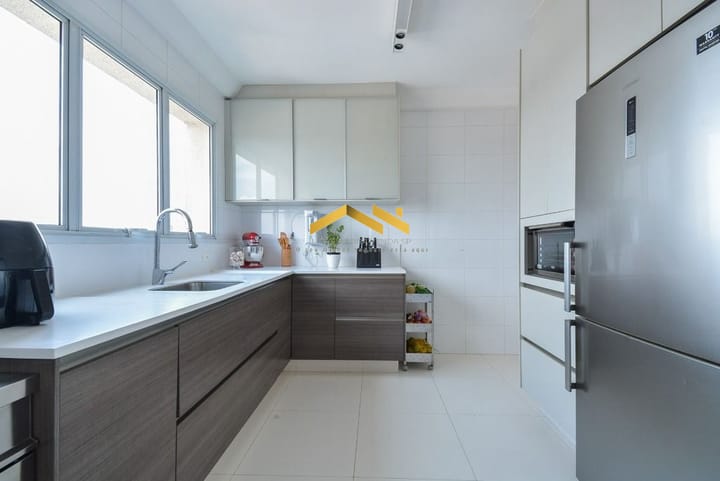 Apartamento à venda com 4 quartos, 245m² - Foto 10