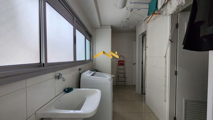 Apartamento à venda com 3 quartos, 172m² - Foto 10