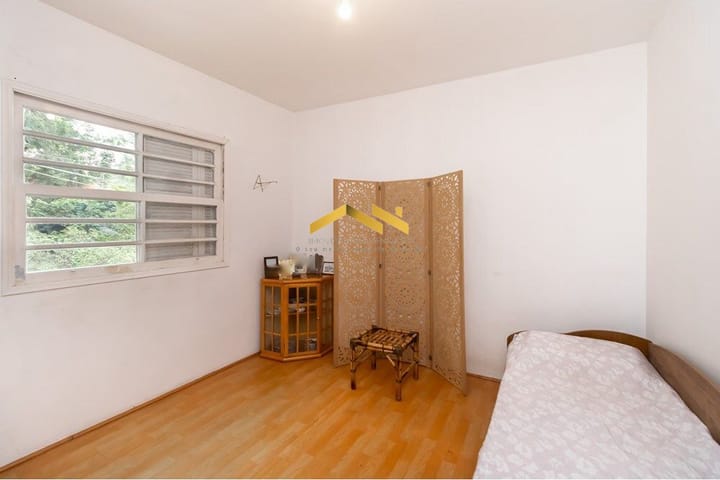 Casa à venda com 3 quartos, 240m² - Foto 3