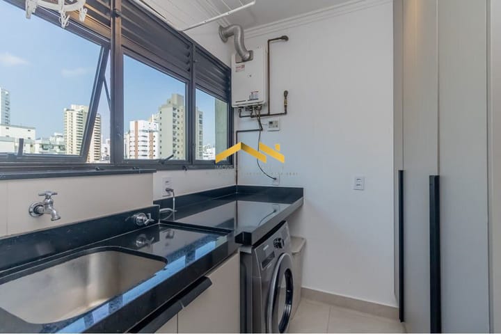 Apartamento à venda com 3 quartos, 123m² - Foto 10