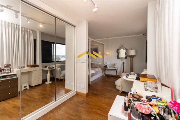 Apartamento à venda com 3 quartos, 222m² - Foto 13