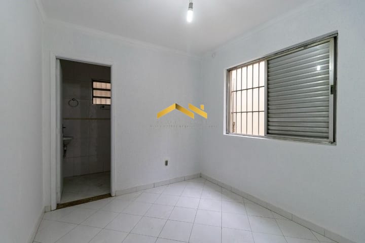 Casa à venda com 3 quartos, 240m² - Foto 13