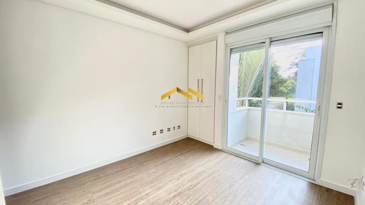 Casa à venda com 4 quartos, 608m² - Foto 9