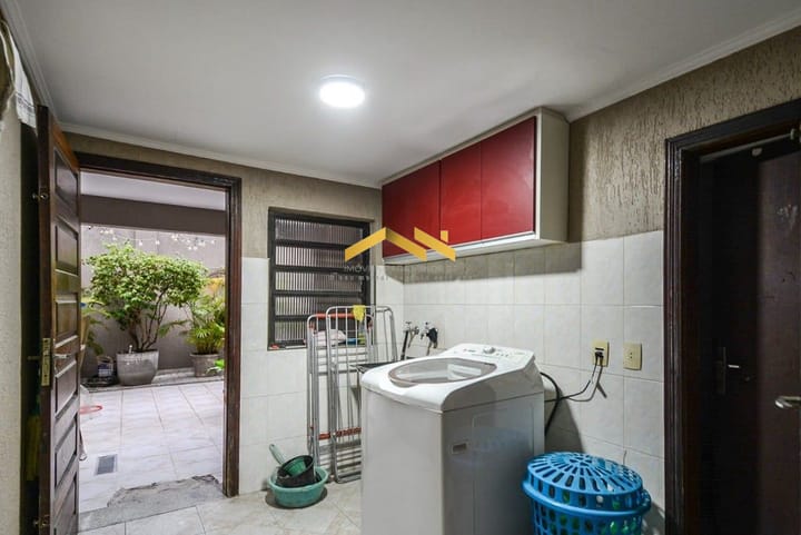 Casa à venda com 3 quartos, 215m² - Foto 21