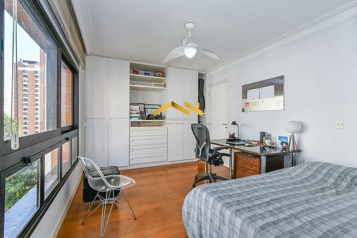 Apartamento à venda com 3 quartos, 247m² - Foto 8