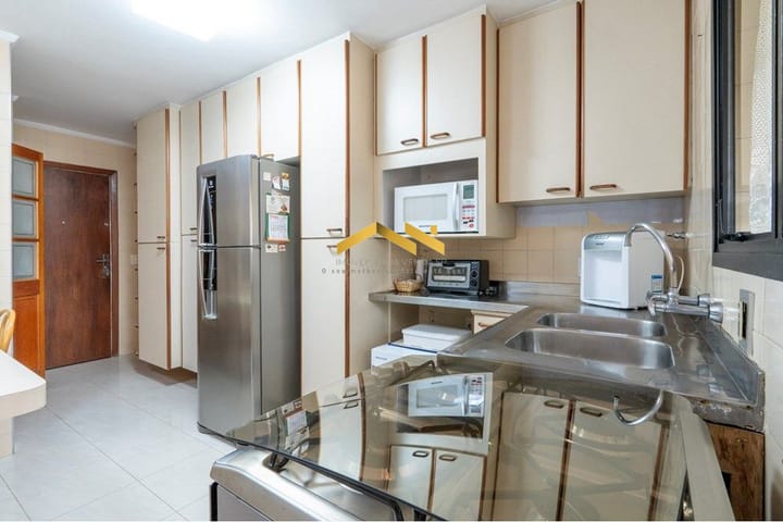 Apartamento à venda com 3 quartos, 147m² - Foto 6