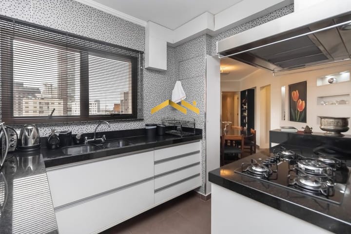 Apartamento à venda com 4 quartos, 217m² - Foto 40