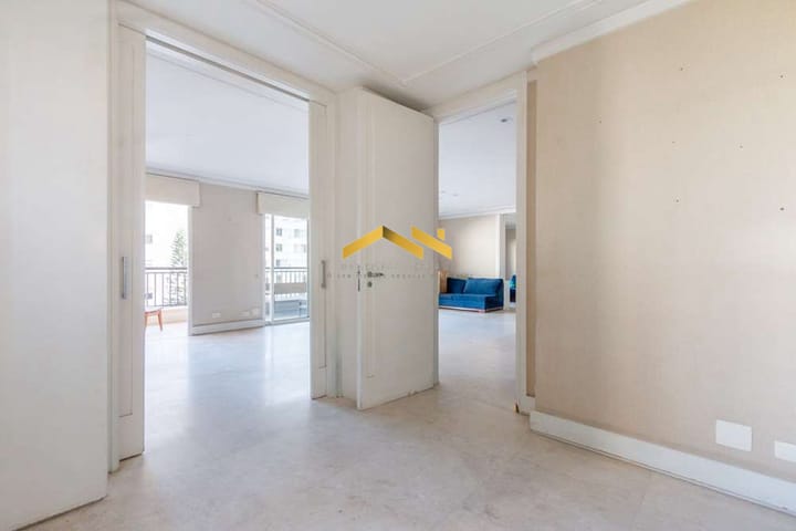 Apartamento à venda com 4 quartos, 211m² - Foto 5