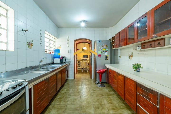 Casa à venda com 3 quartos, 303m² - Foto 27