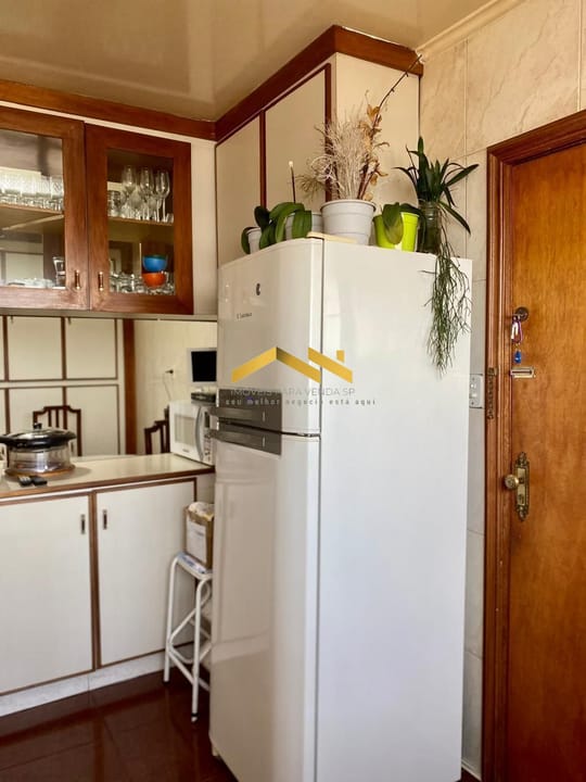 Apartamento à venda com 3 quartos, 141m² - Foto 12