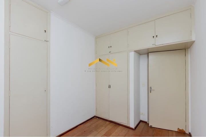 Casa à venda com 4 quartos, 261m² - Foto 3