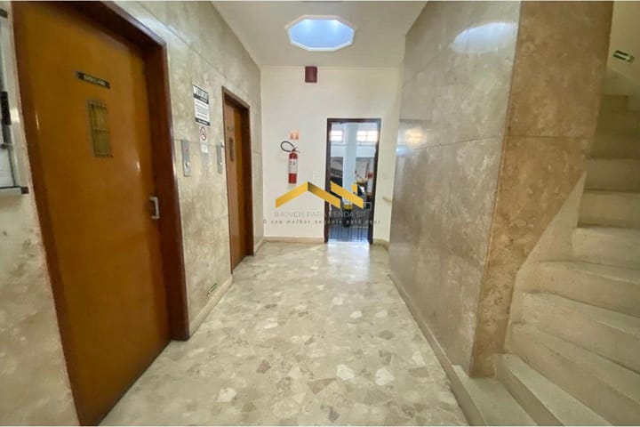 Apartamento à venda com 3 quartos, 115m² - Foto 2