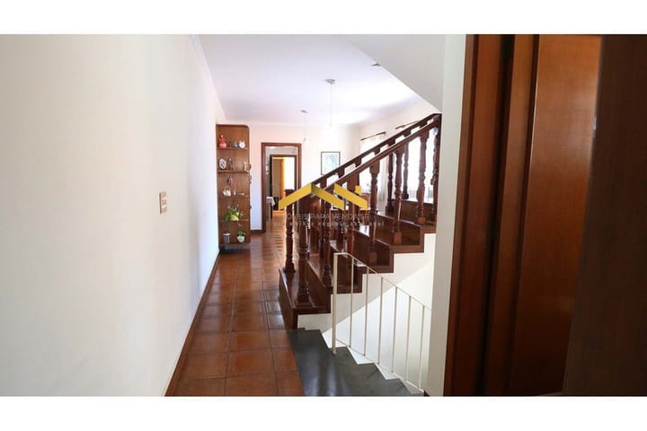 Casa à venda com 4 quartos, 250m² - Foto 12