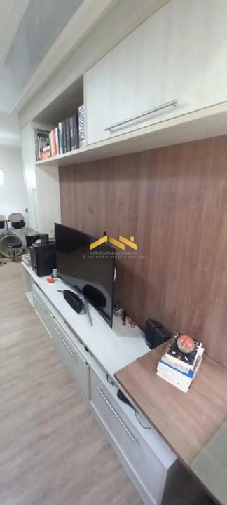 Apartamento à venda com 2 quartos, 65m² - Foto 3