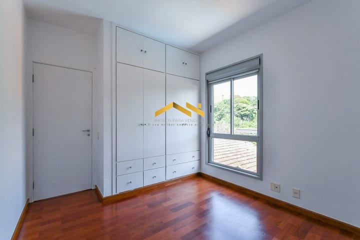 Casa à venda com 4 quartos, 365m² - Foto 10