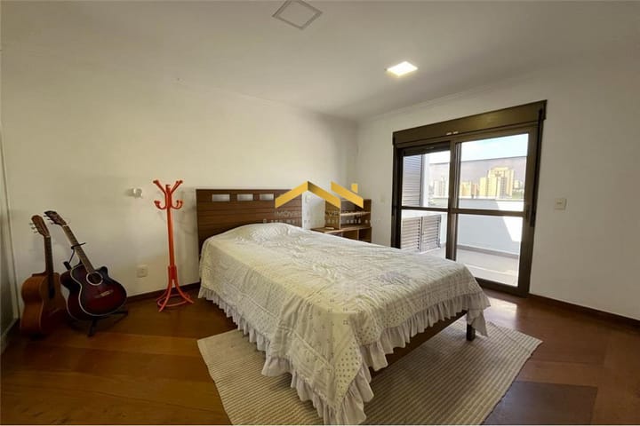 Apartamento à venda com 3 quartos, 246m² - Foto 5