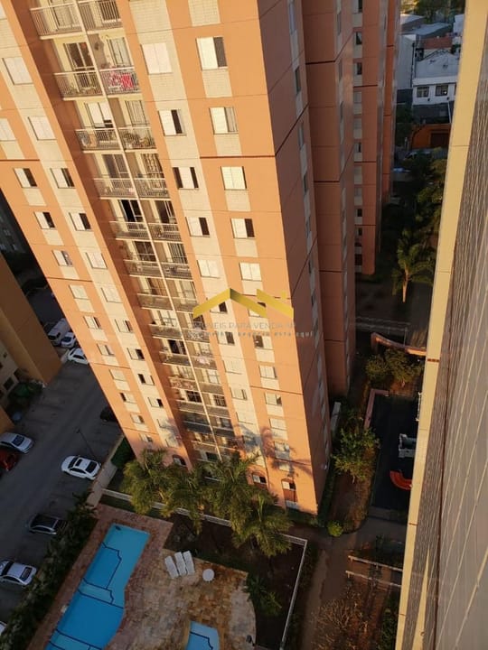 Apartamento à venda com 2 quartos, 64m² - Foto 7