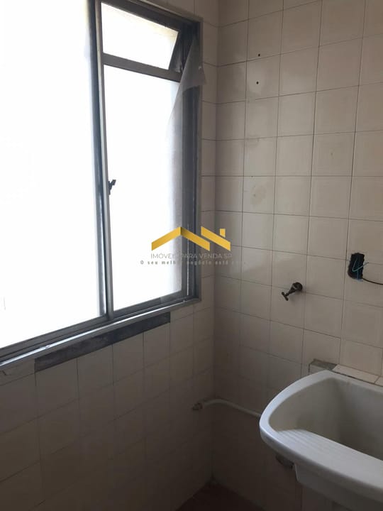 Apartamento à venda com 2 quartos, 56m² - Foto 11