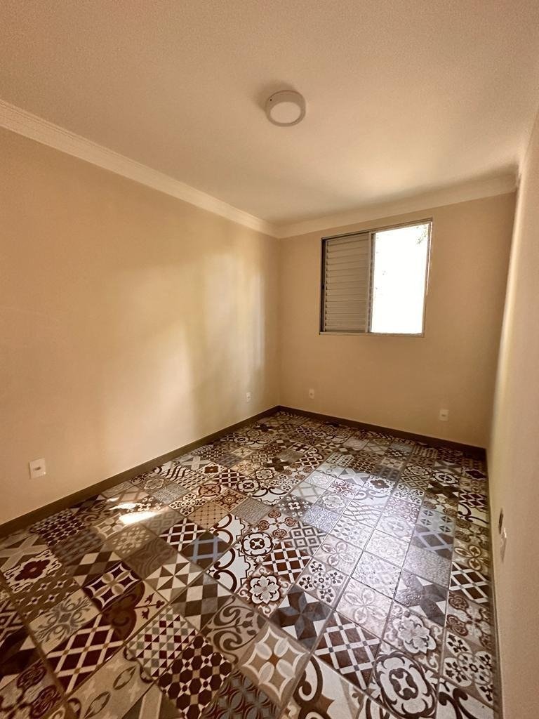 Apartamento à venda com 2 quartos, 55m² - Foto 2