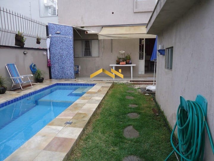 Casa à venda com 4 quartos, 220m² - Foto 24