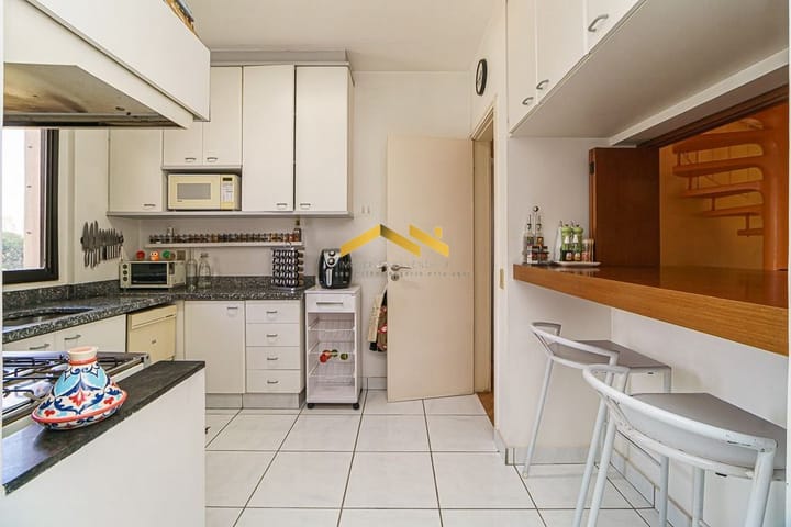 Apartamento à venda com 3 quartos, 231m² - Foto 29