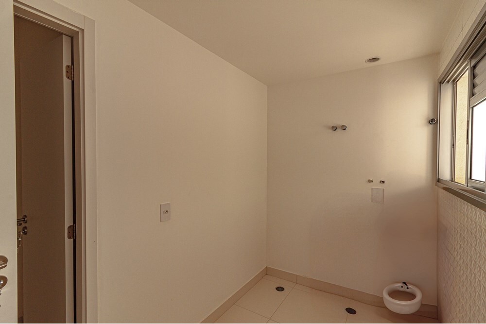 Apartamento à venda com 3 quartos, 196m² - Foto 14