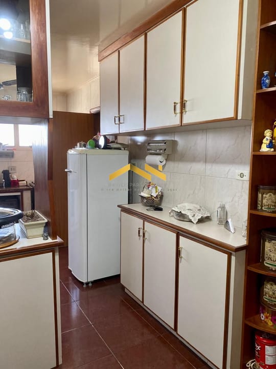 Apartamento à venda com 3 quartos, 141m² - Foto 10