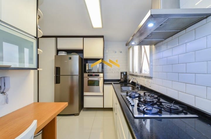 Apartamento à venda com 3 quartos, 155m² - Foto 8