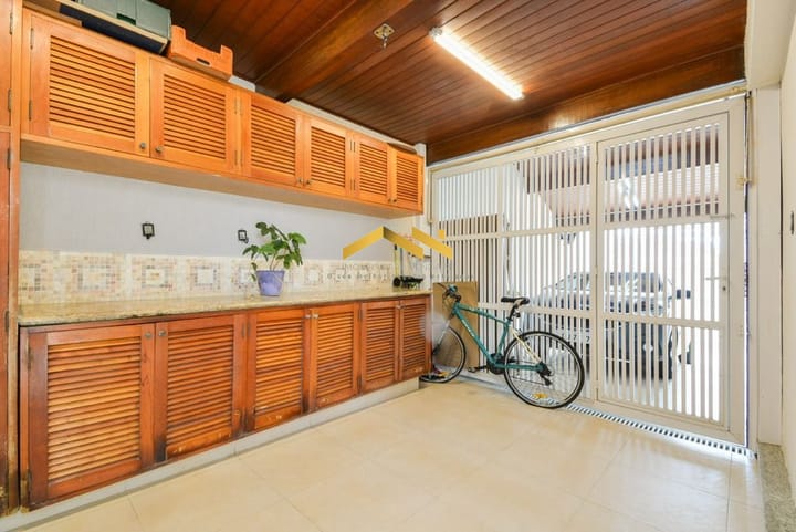 Casa à venda com 3 quartos, 200m² - Foto 33