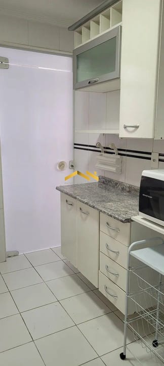 Apartamento à venda com 2 quartos, 65m² - Foto 13