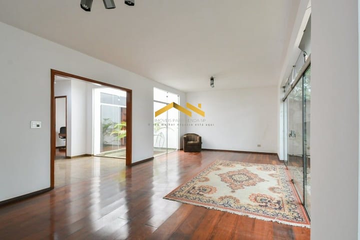 Casa à venda com 4 quartos, 331m² - Foto 37