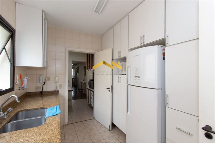 Apartamento à venda com 4 quartos, 192m² - Foto 13