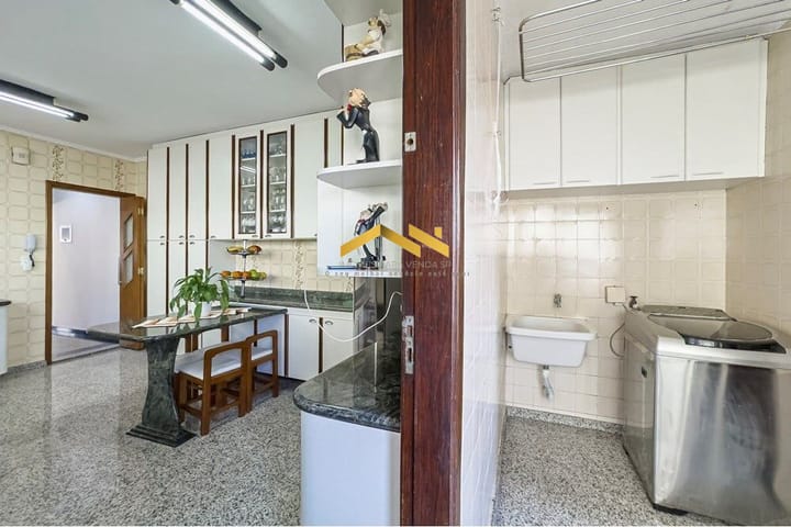 Casa à venda com 3 quartos, 190m² - Foto 11