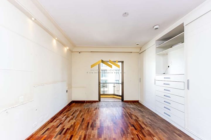 Apartamento à venda com 4 quartos, 270m² - Foto 18