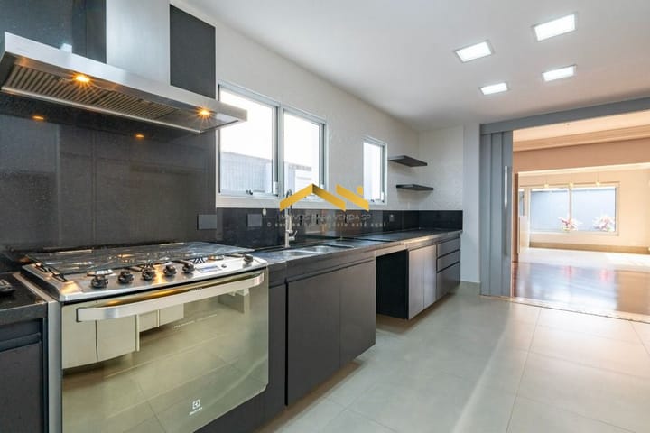 Casa à venda com 4 quartos, 362m² - Foto 54