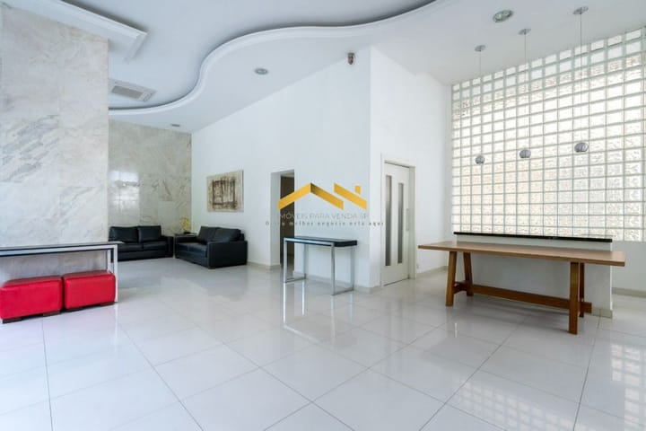 Apartamento à venda com 3 quartos, 108m² - Foto 2