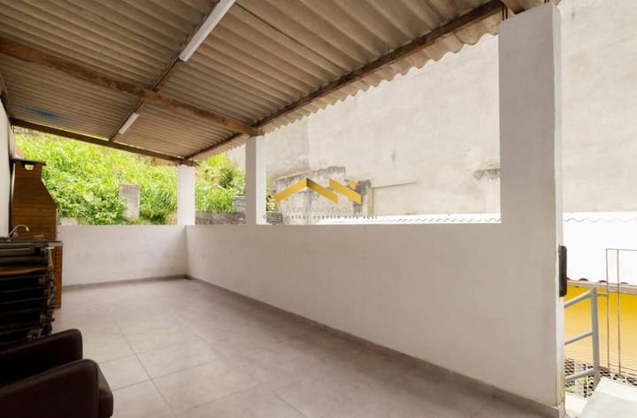 Casa à venda com 2 quartos, 140m² - Foto 6