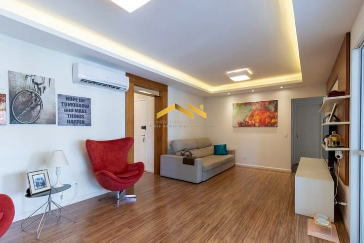 Apartamento à venda com 3 quartos, 105m² - Foto 1