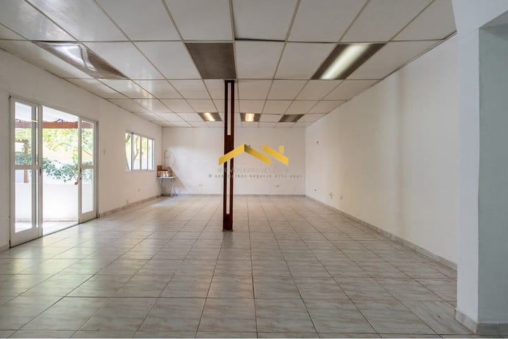 Casa à venda com 3 quartos, 200m² - Foto 18