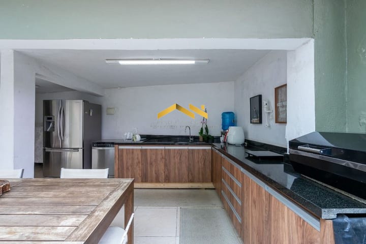 Casa à venda com 3 quartos, 130m² - Foto 4